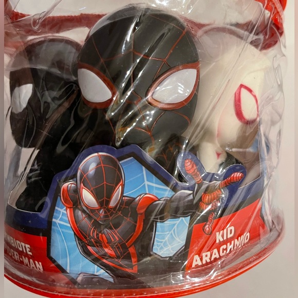 Marvel Spider-Man Squirter Toys - Picture 7 of 12